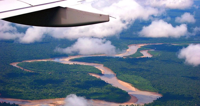 puerto maldonado by plane